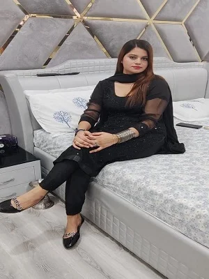 Call Girl in Valsad